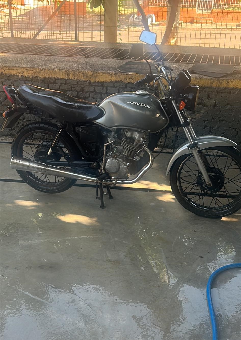 Moto é furtada na rua João Palmeiro, em São Borja