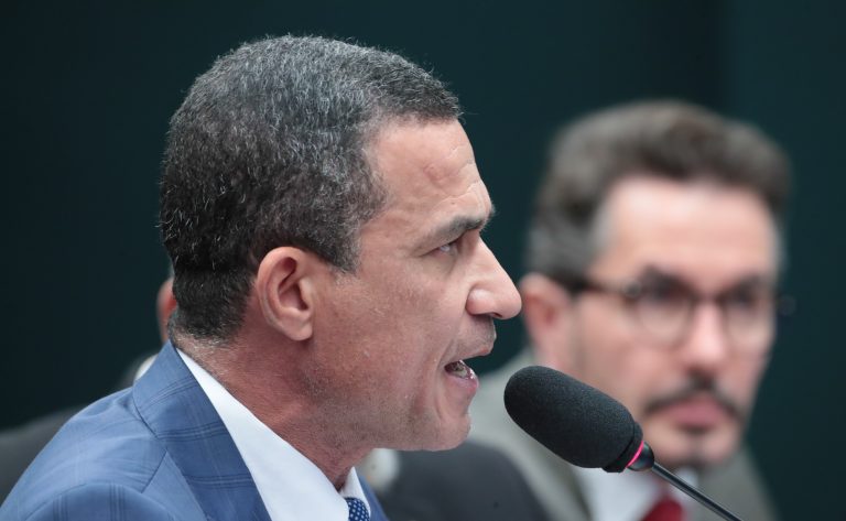 Comissão de Constituição e Justiça da Câmara aprova PEC que reduz maioridade penal para 16 anos
