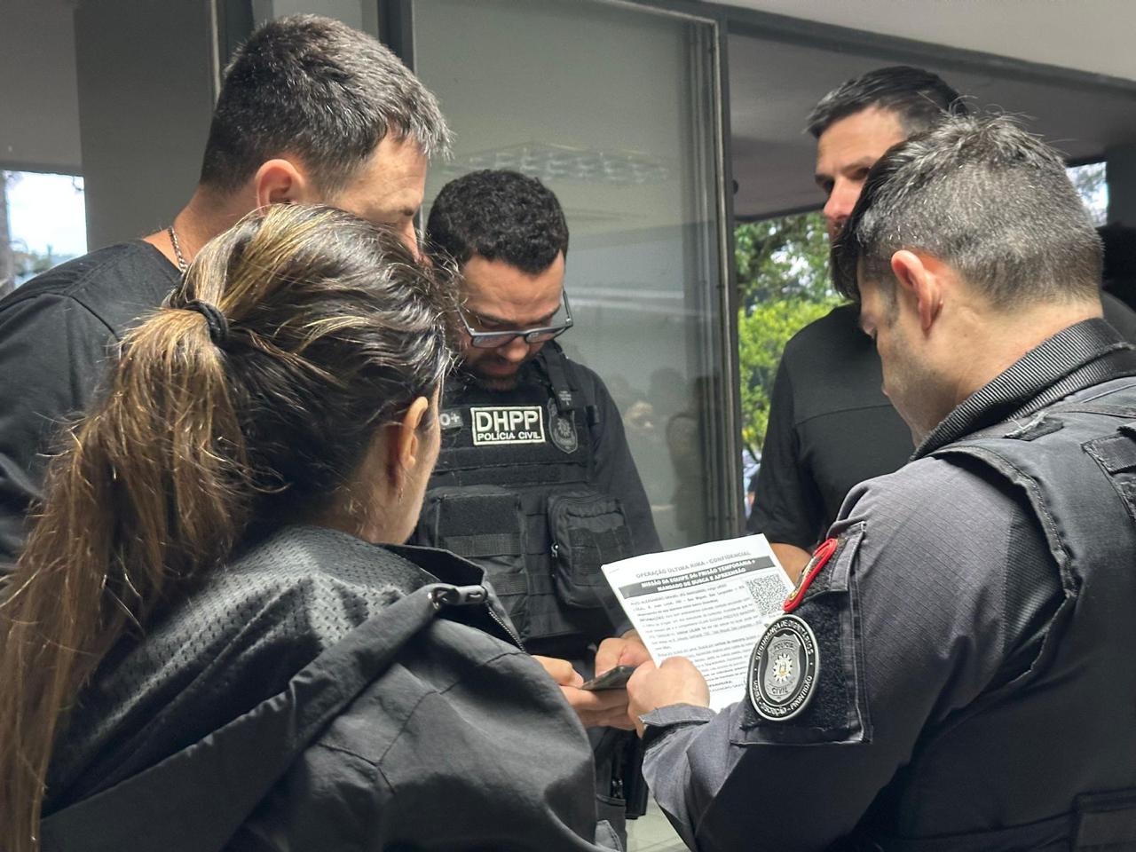 Mulher é presa em São Leopoldo por envolvimento com tráfico após apreensão de 94 quilos de maconha em Itaqu