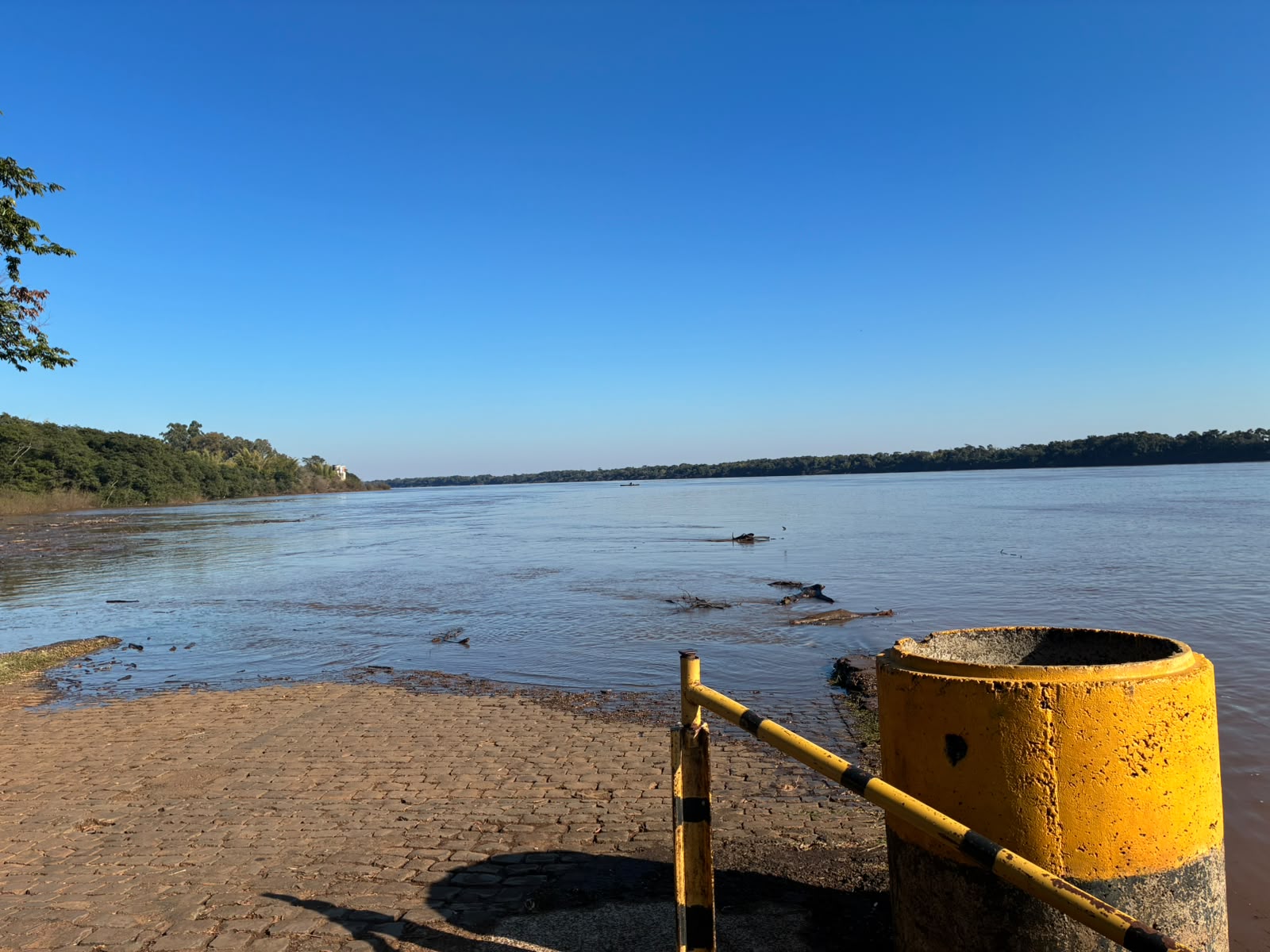 Rio Uruguai sobe em São Borja após chuvas intensas no RS