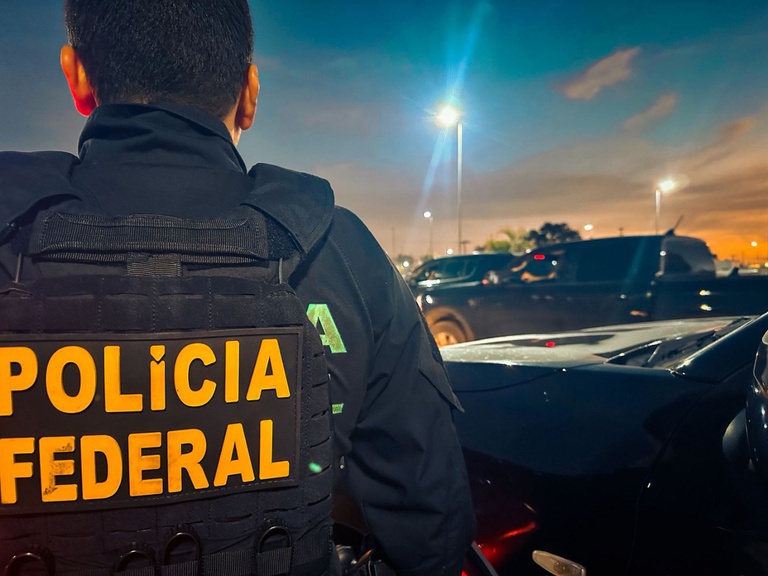 Polícia Federal de São Borja cumpre mandado em Unistalda em investigação sobre esquema de descaminho