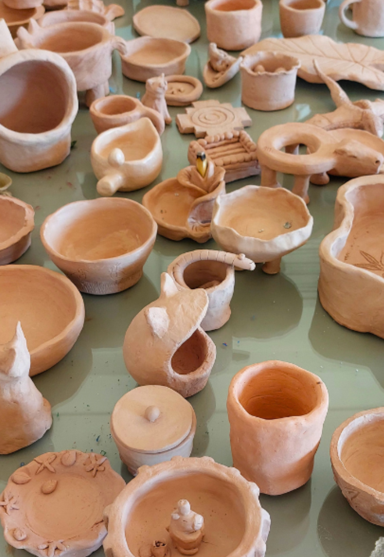 Exposição na Unipampa destaca cultura jesuítico-guarani por meio da arte em argila