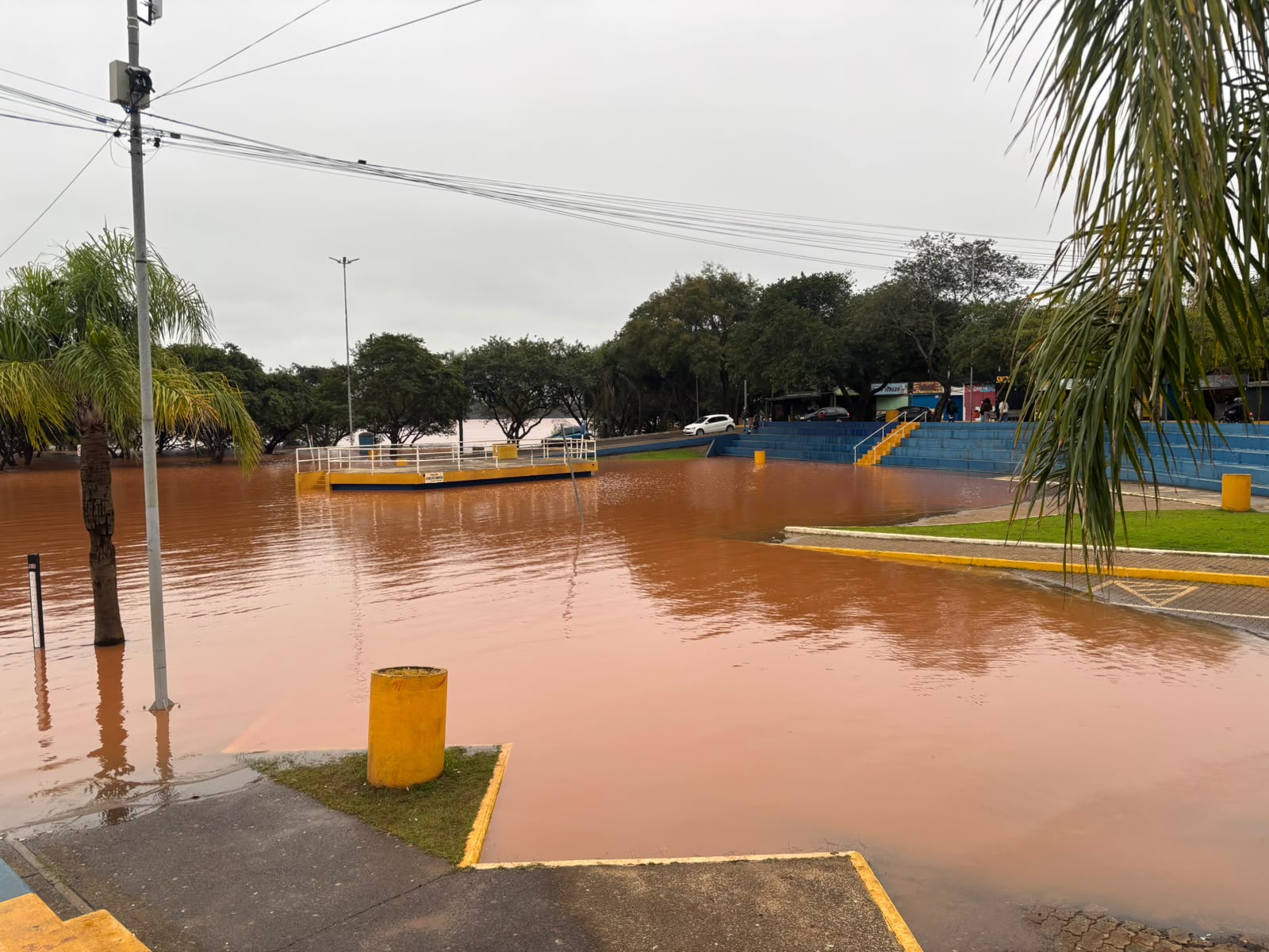 Rio Uruguai ultrapassa cota de inundação e entra em nível de alerta em São Borja