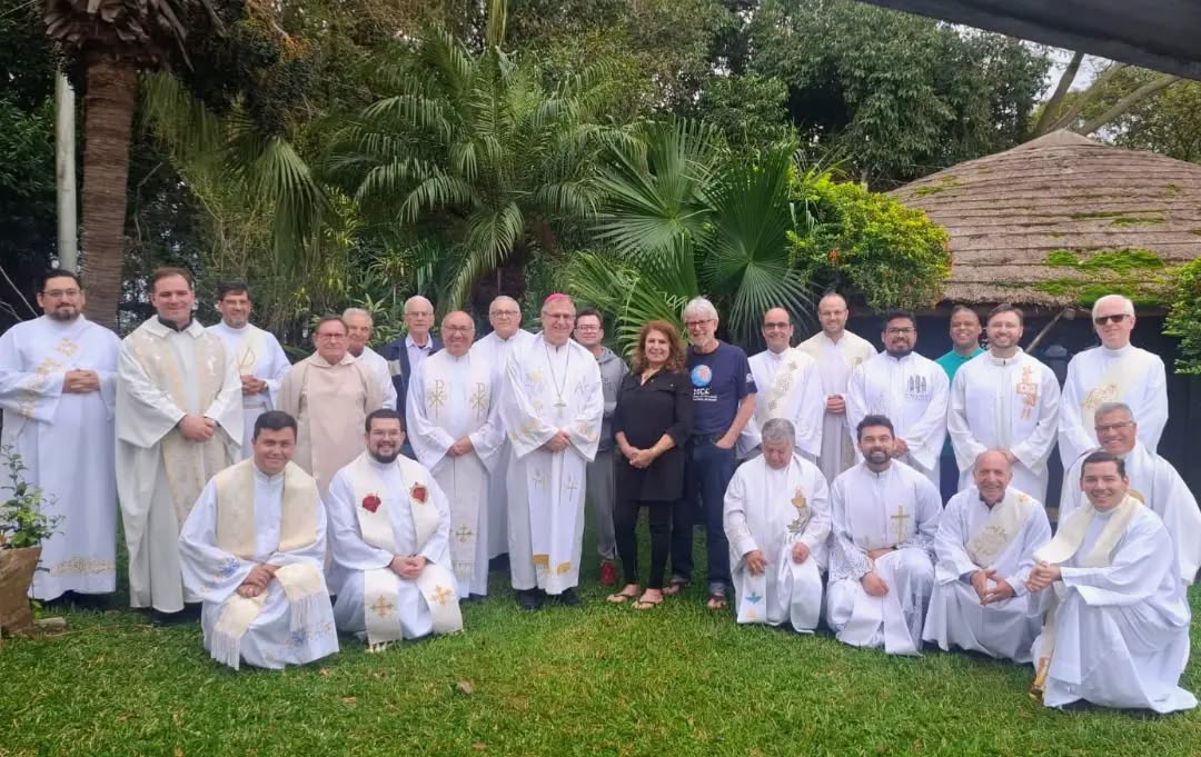 Clero da Igreja Católica se reúne em São Borja para encontro de formação e fraternidade