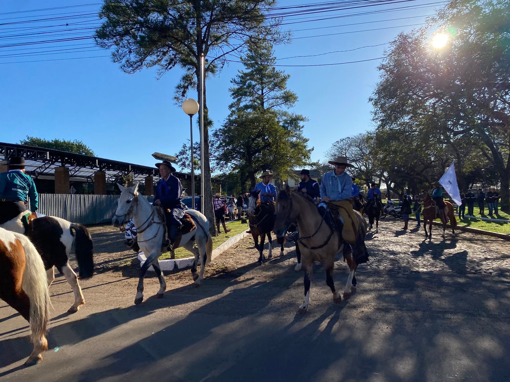 São Borja: cavalgada do 2º Acampamento Farroupilha exige documentação dos animais regularizada