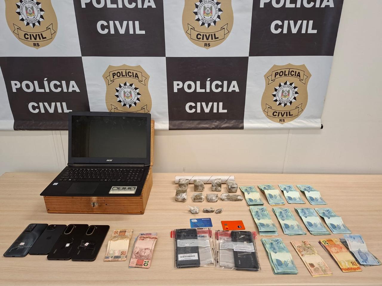 Polícia apreende 15 quilos de maconha e prende quatro durante operação que investiga desaparecimento de jovem em São Borja