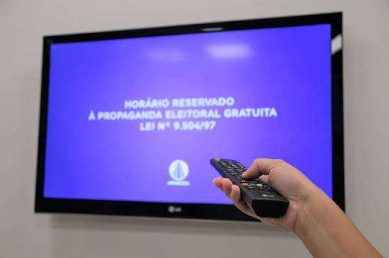 Propaganda eleitoral começa neste domingo