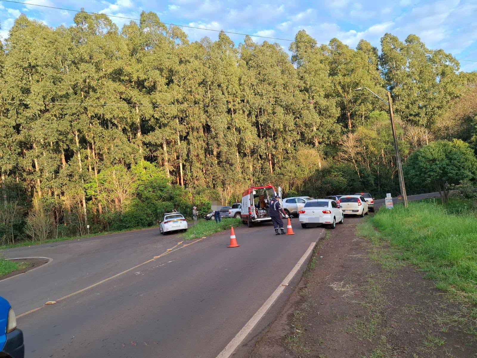 Acidente envolvendo caminhonetes deixa feridos na entrada de Ijuí