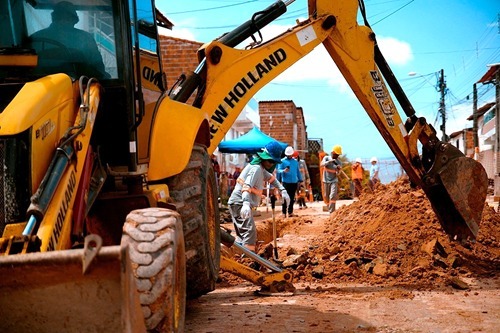 Corsan realiza obras de ampliação da rede de esgoto em ruas de São Borja