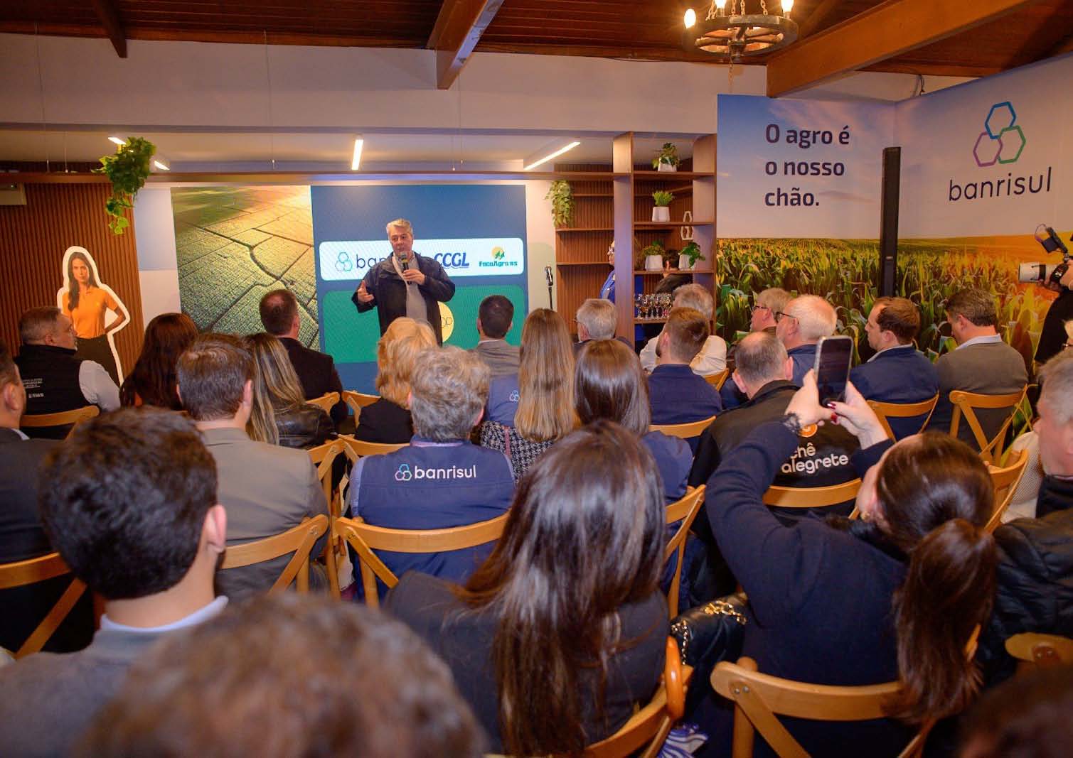 Banrisul, CCGL e FecoAgro/RS lançam Centro de Consultoria AgroDigital na 49ª Expointer