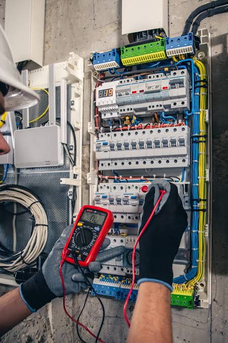 São Borja abre inscrições para curso gratuito de instalações elétricas com bolsa de R$ 750